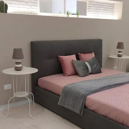 La Maison De Cavour فندق مبيت وإفطار *